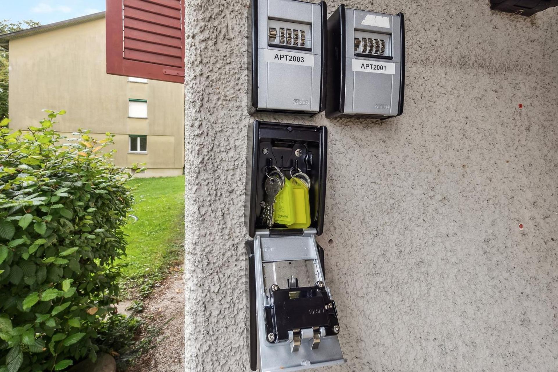 Altwiesenstrasse 144 Lejlighed Zürich Eksteriør billede